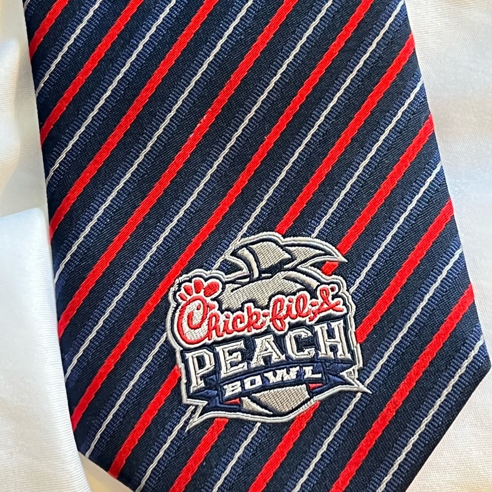 Chick-Fil-A Authentic Peach Bowl Mens Neck Tie